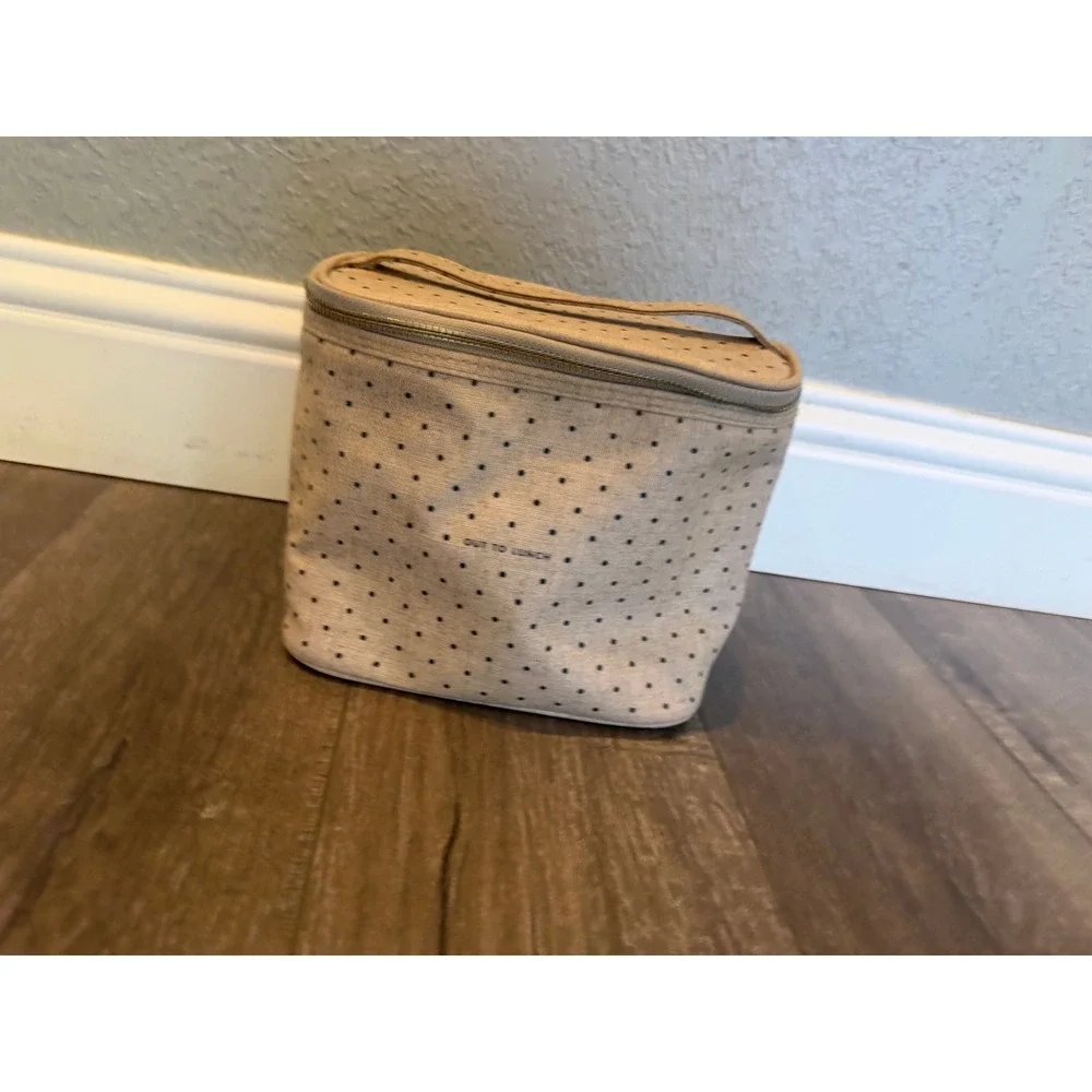 Kate Spade New York Out To Lunch Insulated Bag Beige Navy Polka Dot Linen Tote